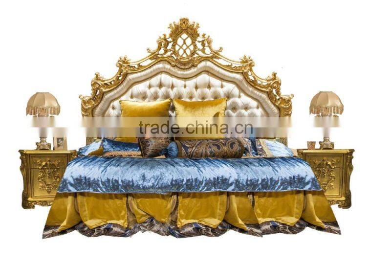 Alibaba Furniture Luxury Italy Style Goden Trim Button Tufted Royal King Bed Set