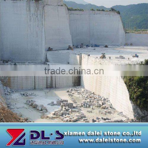 Granite Carioca Gold