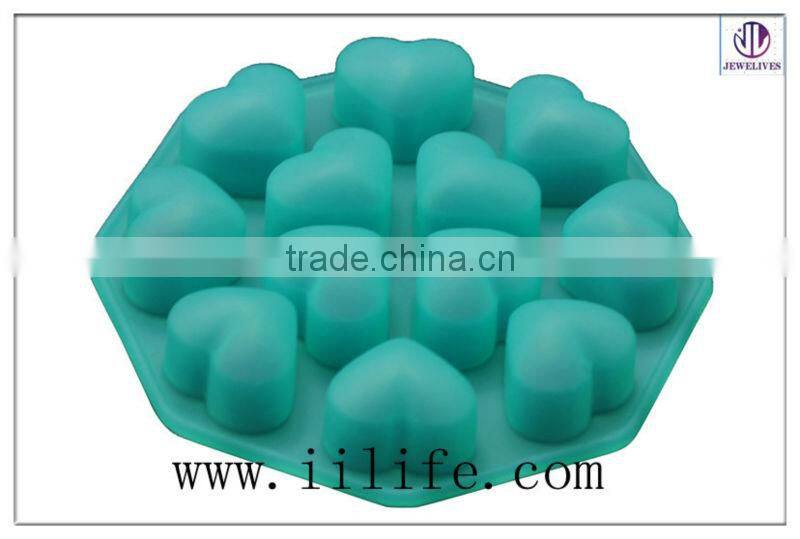 Custom shaped silicone ice cube mould