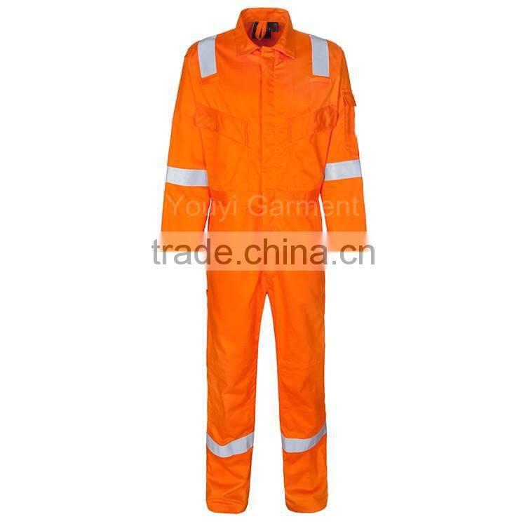 China Factory Flame Retardant Oilproof Offshore Industrial Worker Coverall