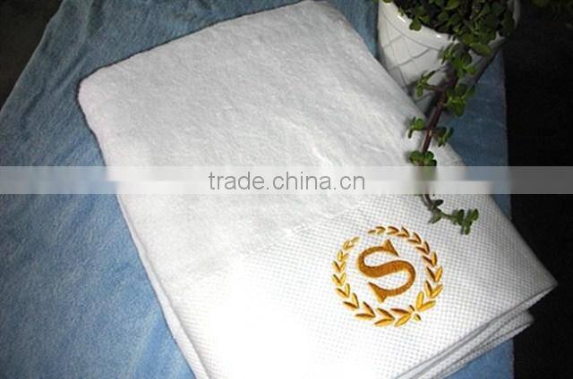 Customized Logo Printed Elegant Natural white Towel for hotel