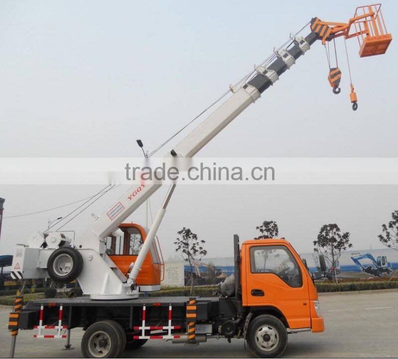 7tons Truck Crane Feature and CE Certification mobile crane for sale