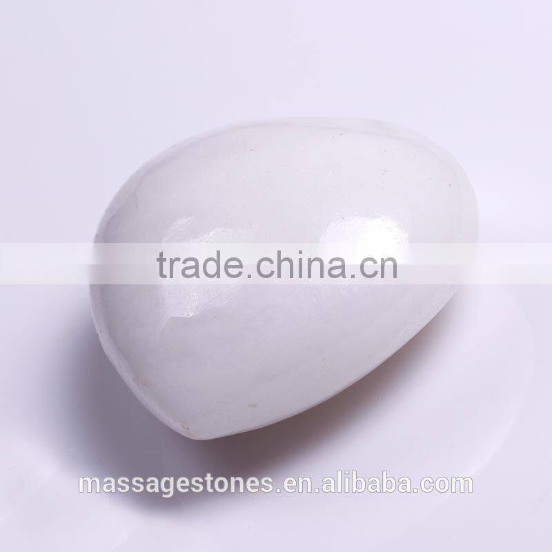 Beautiful Heart Shaped Man-made Turquoise Gemstone as Gift