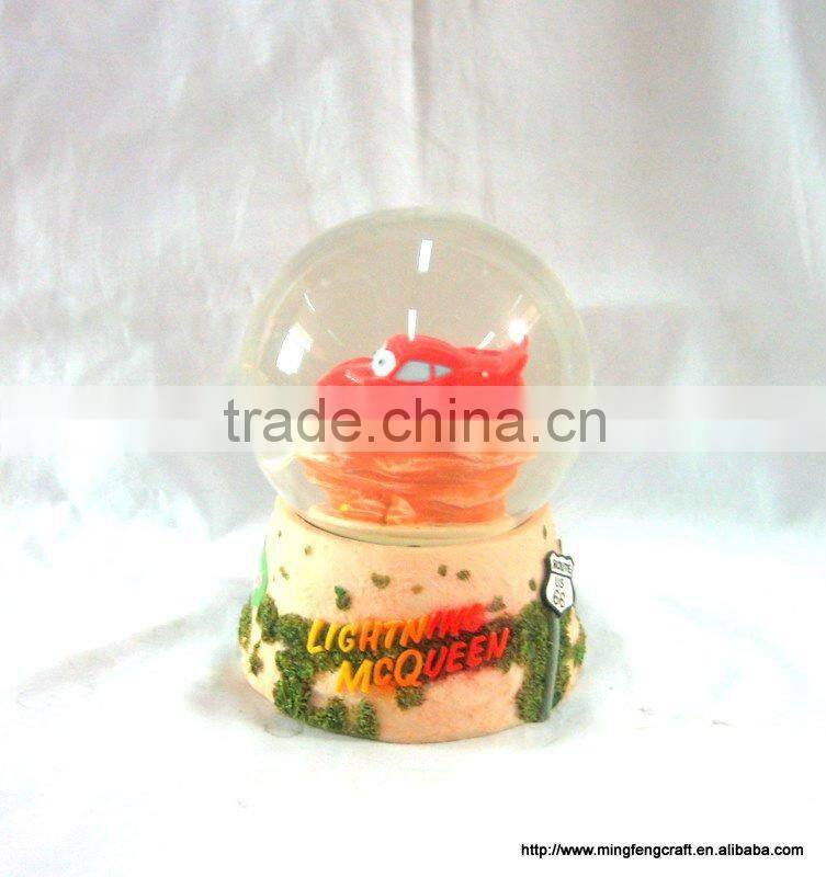 Polyresin Cartoon Car Water Globe For Garden Decoration Craft