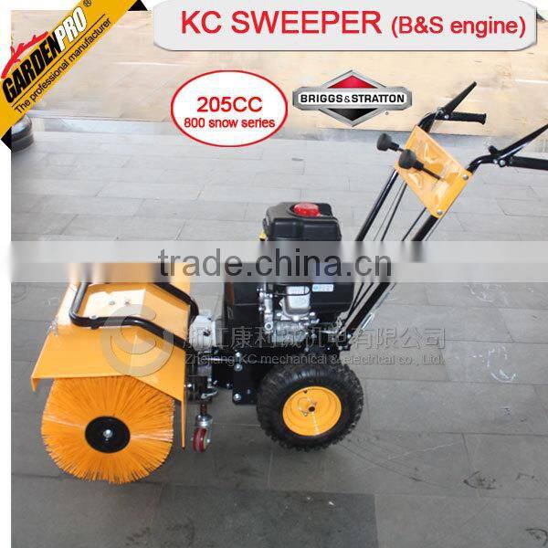 KCB25 31.5" snow sweeper BS engine