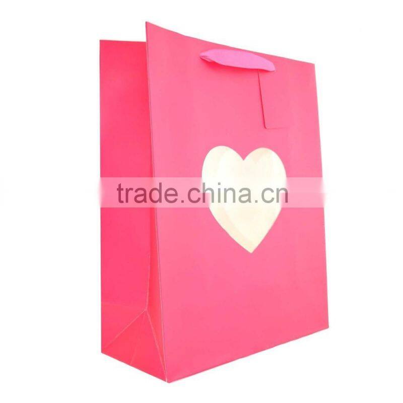 Custom Heart Gift Paper Bag /Promotional Gift Paper Bag With Your Logo