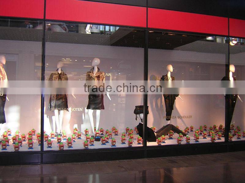 EKAA 65'' Transparent Touch Screen On Mall Shop Window