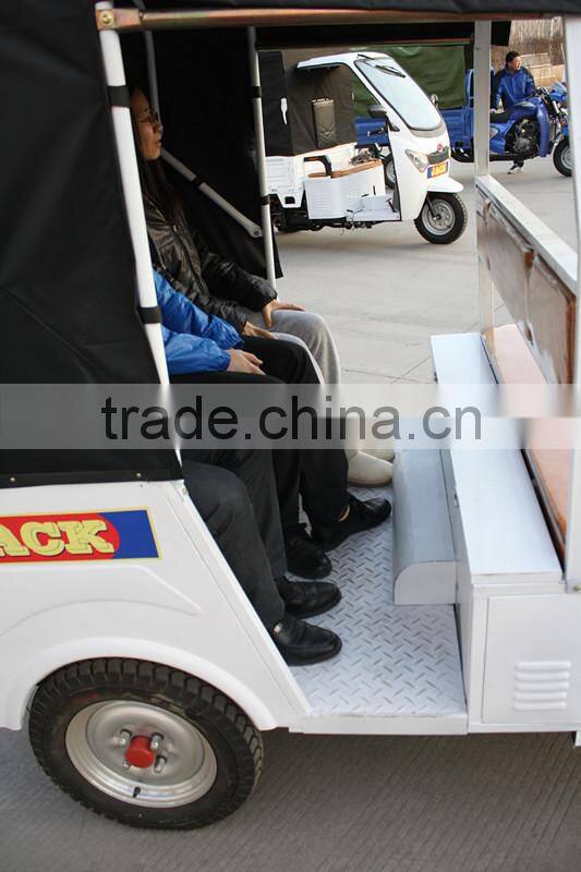 Carport semi-closed motor tricycle