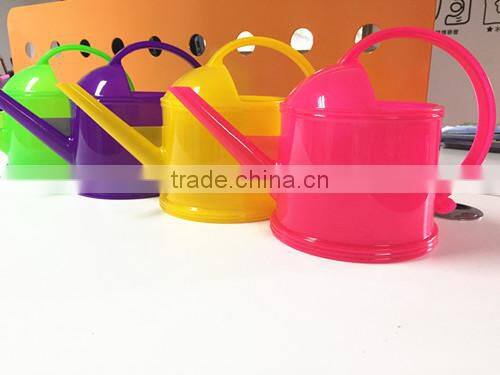 3.8L pretty color garden plastic watering can