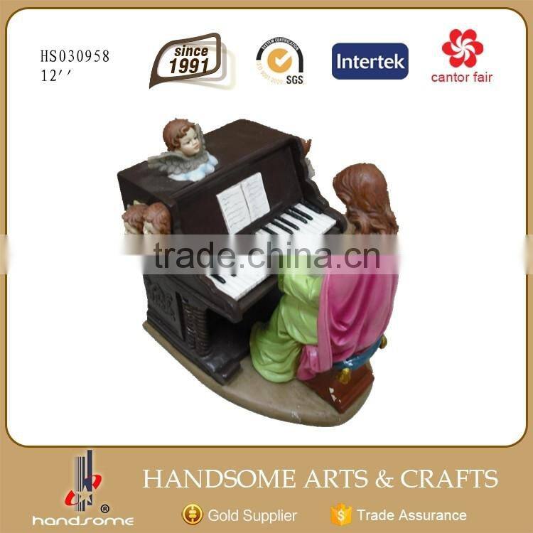 High Quality Europe Woman Play The Piano Resin Statue