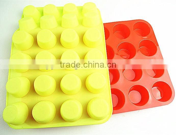10112 24pcs CUPS Shape Silicone Cake Mold