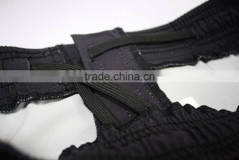 2016 NEW STYLE BLACK MMA SHORTS WITH LOGO ON THE BOTTON OF LEG OPENING