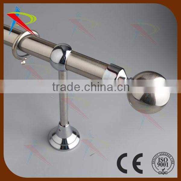 Extendable complete eyelet metal curtain pole with metal ball finials