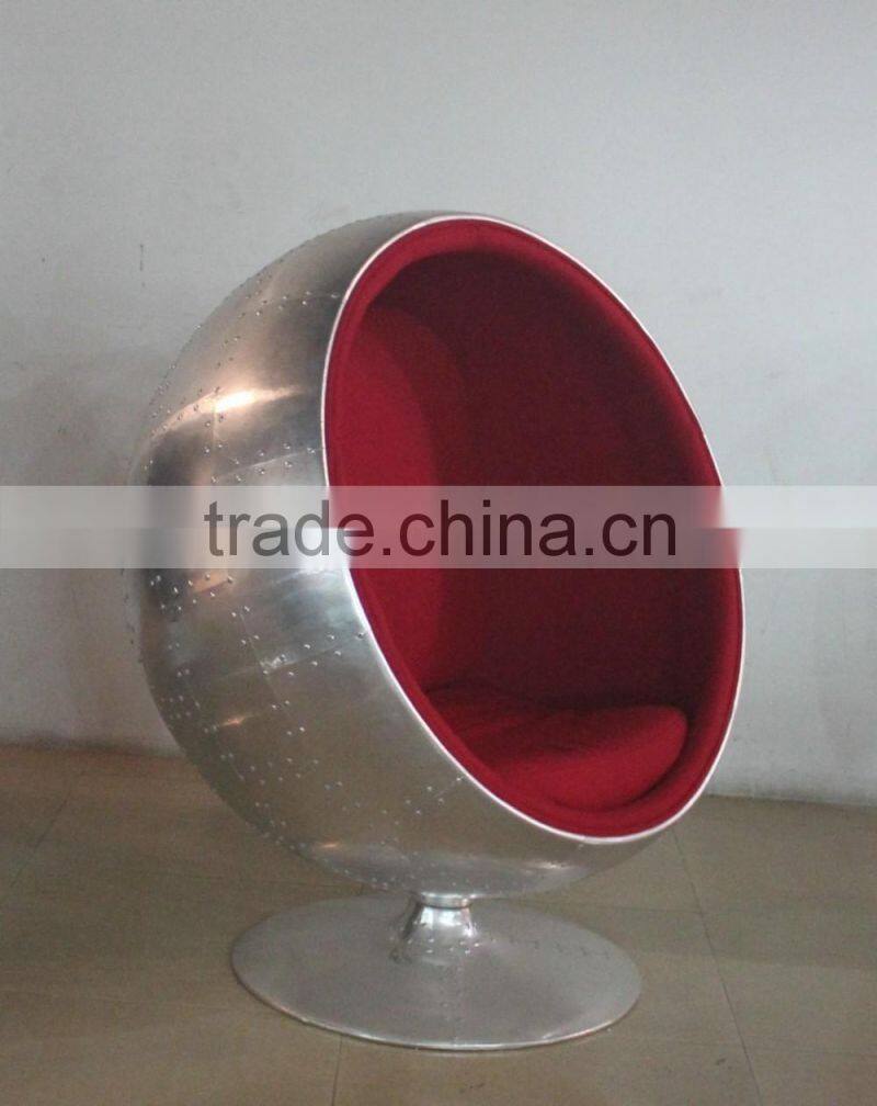 replica relaxing fiberglass material fabric/PU Eero Aarnio chair ,high density foam Eero chair with Aluminum alloy epidermis