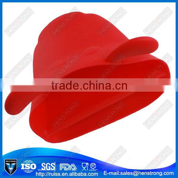 convenient to take stainless steel microwave heated gloves