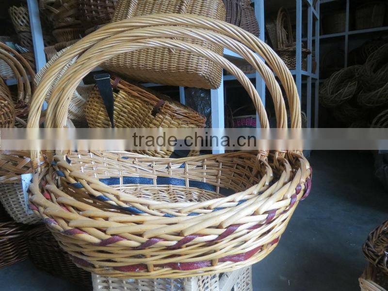 Figure handmade woven willow basket with handle for sale