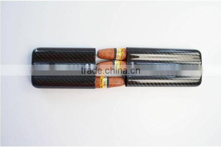 Guangzhou Caben Top Supplier Of Black Real Carbon Fiber Gloss Finish Cigar Travel Case 3 Tube cigar box With Facy box