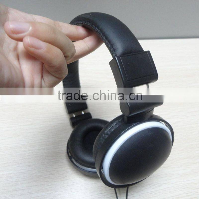 colour china headphone with 3.5mm jack