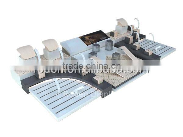 High Quality MDF Large Watch Display Rack With Clear C Ring holder for Exhibition