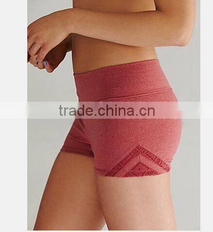 woman plus size short shorts with best cloth fabric fit for yoga and sport