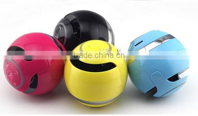 Promotion gift mini portable round shape bluetooth speaker with carabiner
