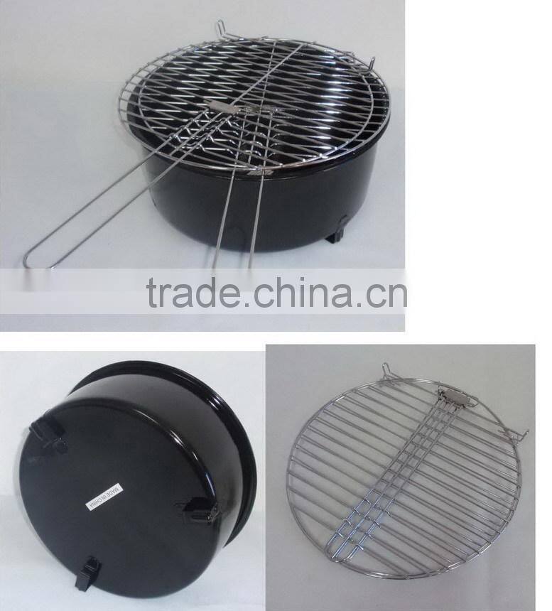 Portable charcoal BBQ grill with cooler bag