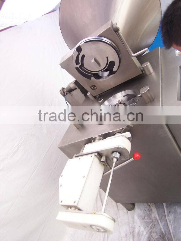 automatic vacuum sausage stuffer with clipper