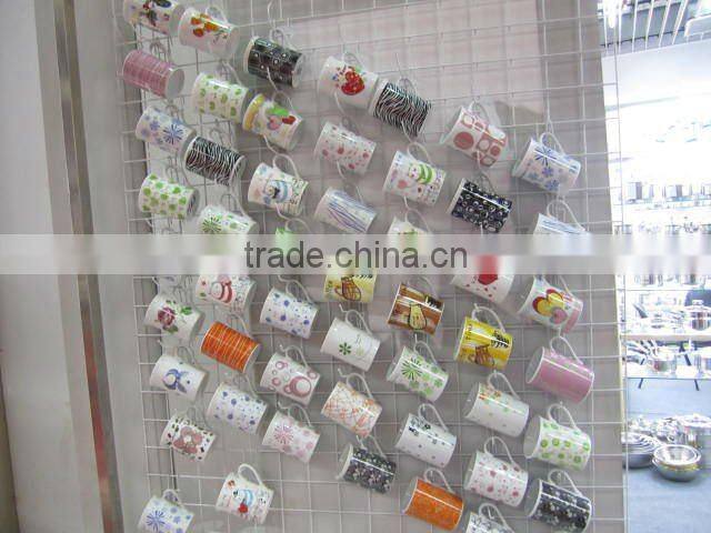 Stocked round ceramic tea pot with flexible handle