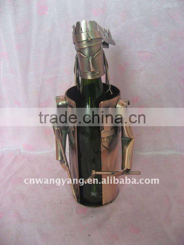 metal wine display (J034)