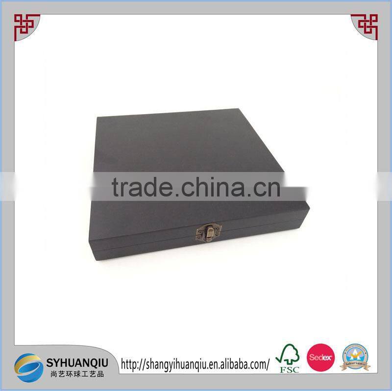 Houses Cage, Carrier & House Type and Eco-Friendly Feature Wooden Decorated Bird House