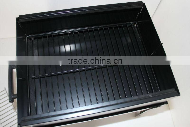 folding charcoal grill for 6 people, camping tool ,outdoor BBQ grill