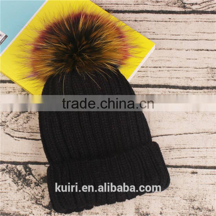 Wholesale Beanie Hats with raccoon fur ball for lady