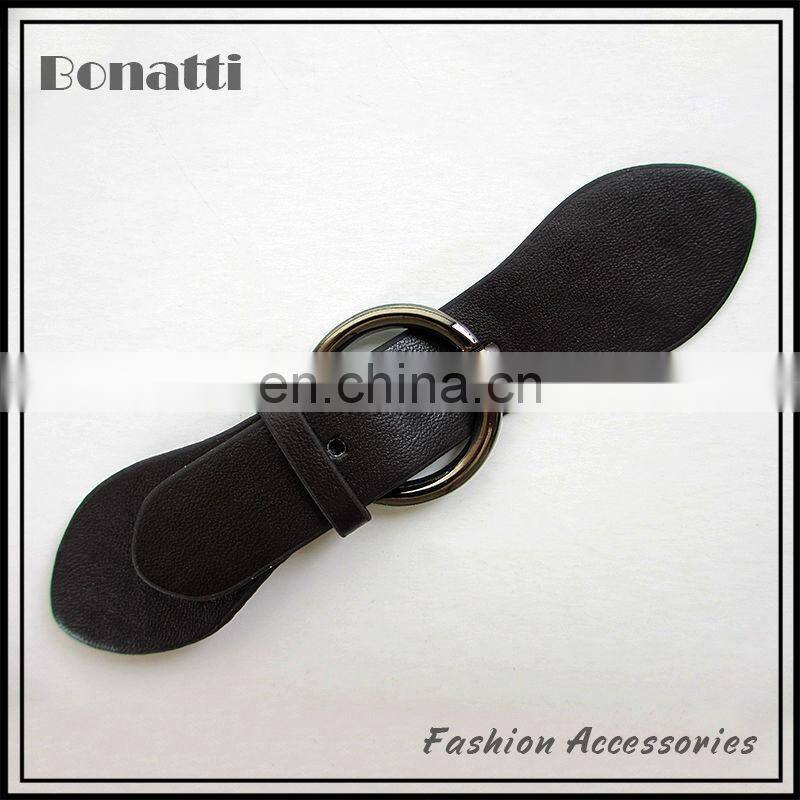 leather toggle button with golden metal buckle