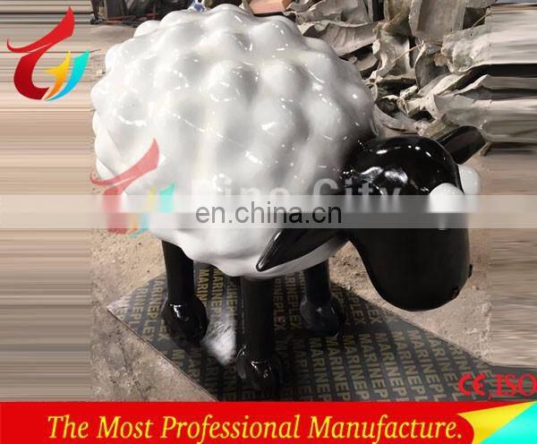 Amusement park decoration fiberglass life size sheep sculpture