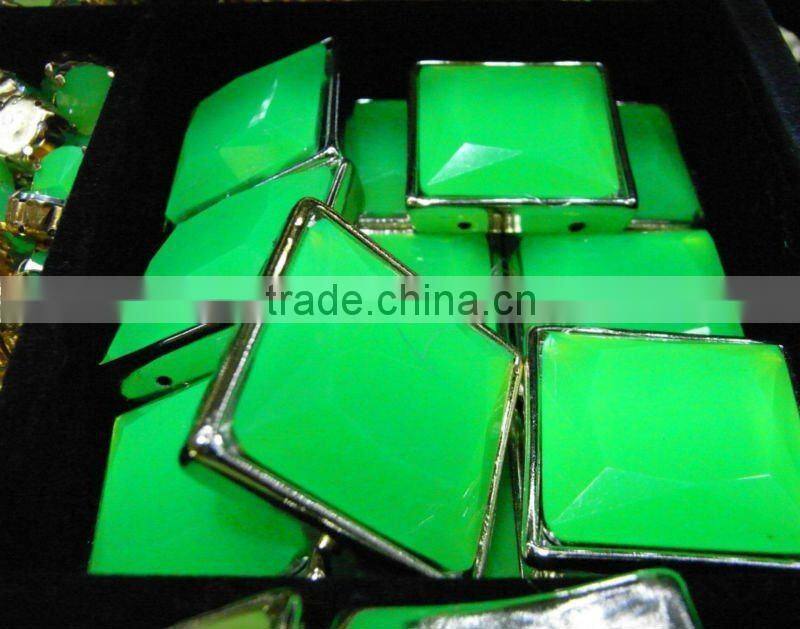 Epoxy fluorescent gem rhinestone