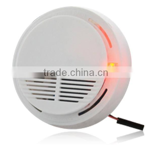 Independent fire alarm smoke detector for fire alert smoke sensor