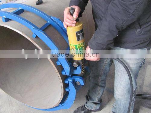 Pipe joint clamp tools