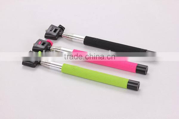 Kingwon Selfie stick with bluetooth shutter button
