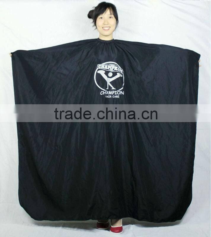 black waterproof barber cape/hairdresser cape