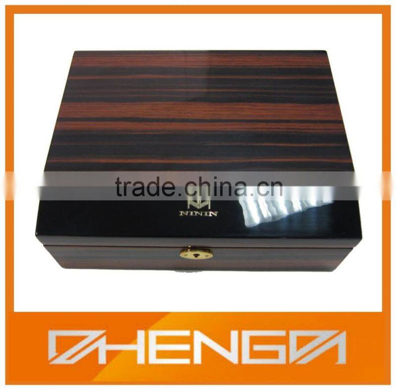 High Quality Customized Made-in-China Purple Silk Perfume Box for Sale(ZDW13-F025)