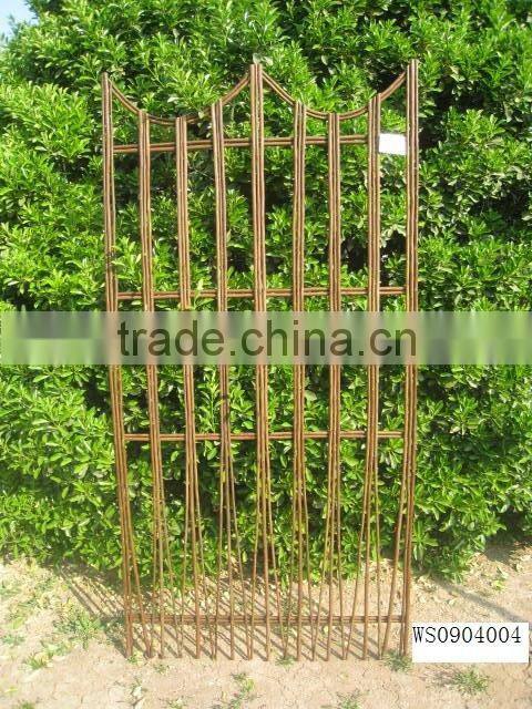 Natural Wicker panel for garden decoration