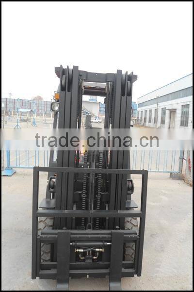 China low price 2 ton diesel forklift truck with 3 m lifting height