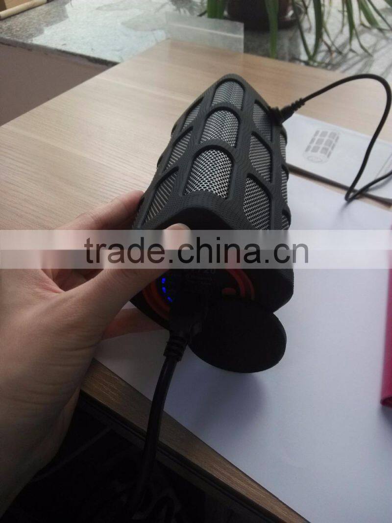 Built-in Power Bank Function 5200mah Waterproof Bluetooth Speaker