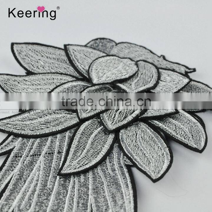 Pretty Lotus Flower Decoration Clothing Embroidery Patch Pair WEF-020