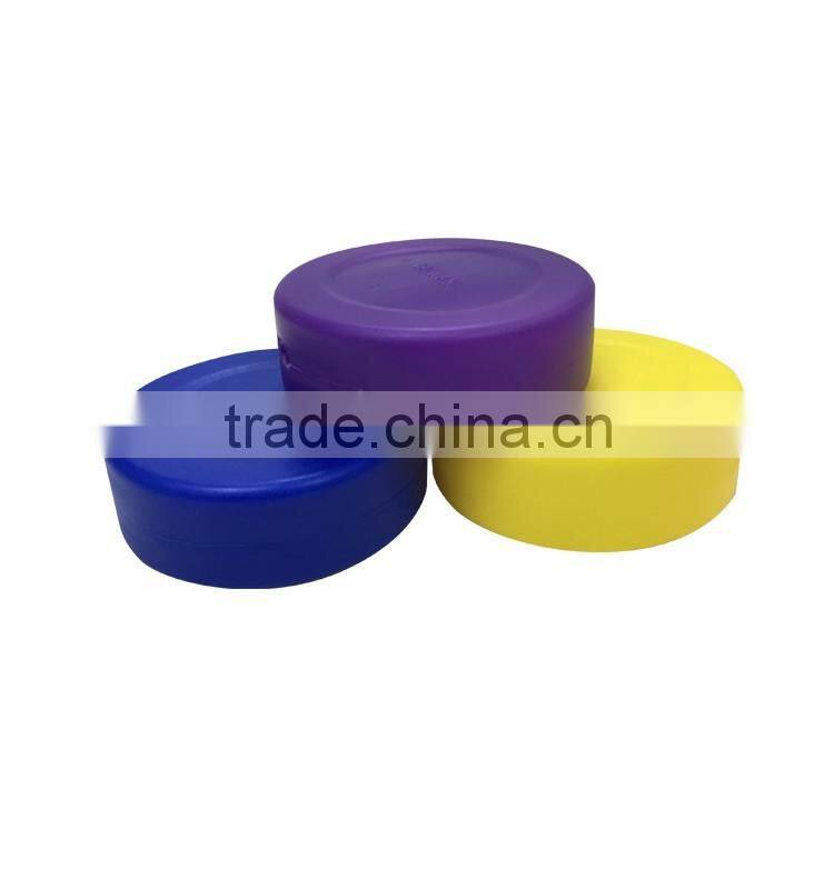 6 colors plastic flat hockey ball
