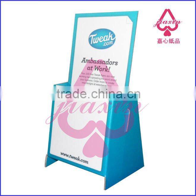 brochures paper stand