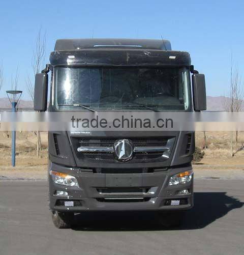 North Benz tractor truck,towing vehicle,towing vehicle