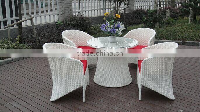Rattan coffee shop tables and chairs