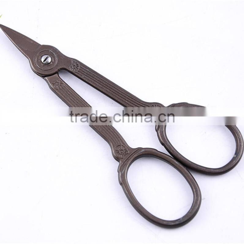 Vintage Sewing Tools Bronze Thread Scissors Fancy Embroidery Scissors