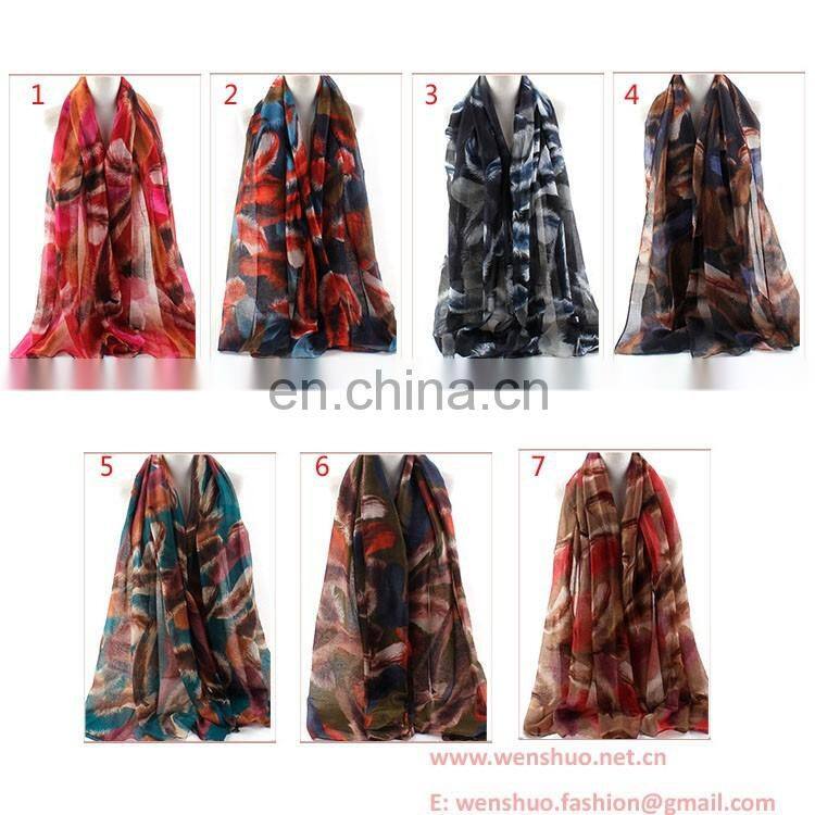 2016 New Long Fashionable Scarf Shawls Printed With Feather Patterns